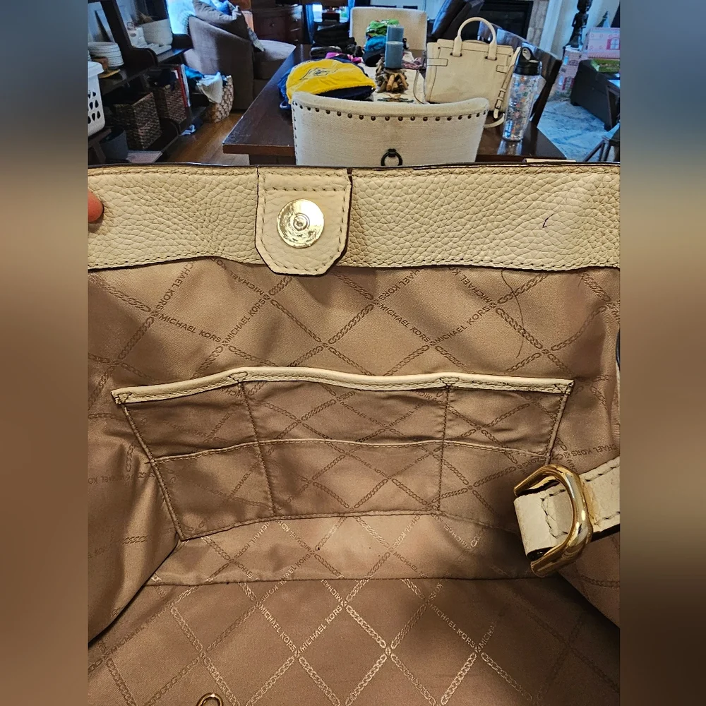 Michael Kors Bedford Legacy leather large grab tote - Picture 7 of 11